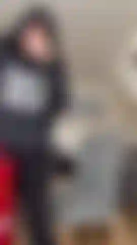Realmente necesito dejar de robar en las casas de la gente porque me siguen pillando.