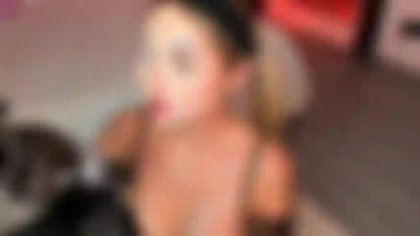 My face will be your white canvas