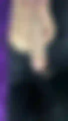 Déjame acariciar tu polla.