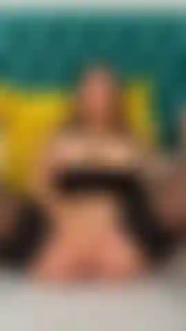 My pussy is so  wet!