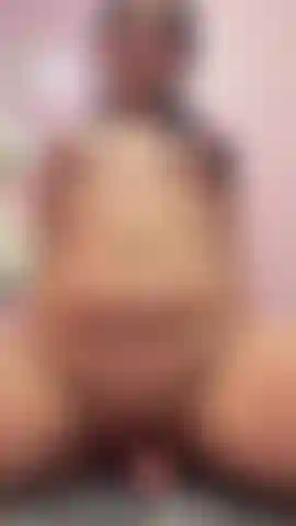 Me gusta frotar tu polla en mi vagina.