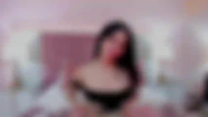 Dándome palmadas en el culo jugoso y amando cada segundo.