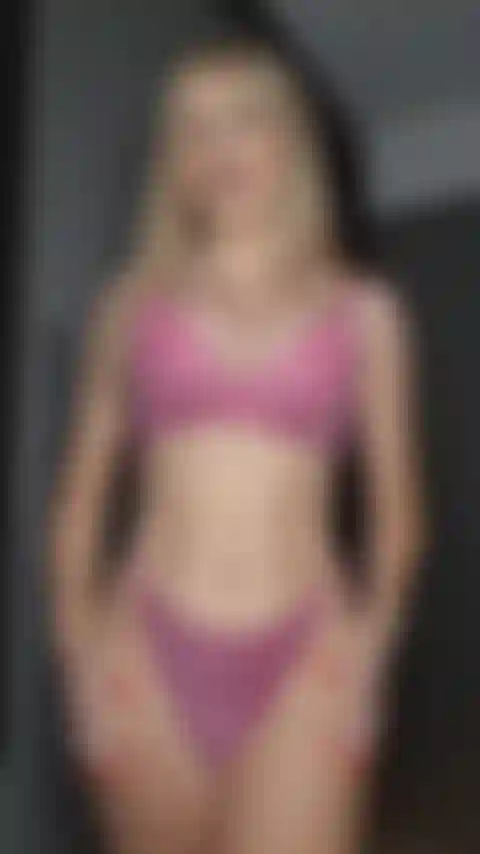 Mañana joi con un juguete.