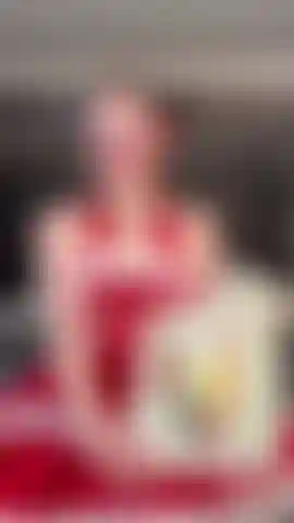 Reading a Christmas book while being distracted by a toy and then cumming hard