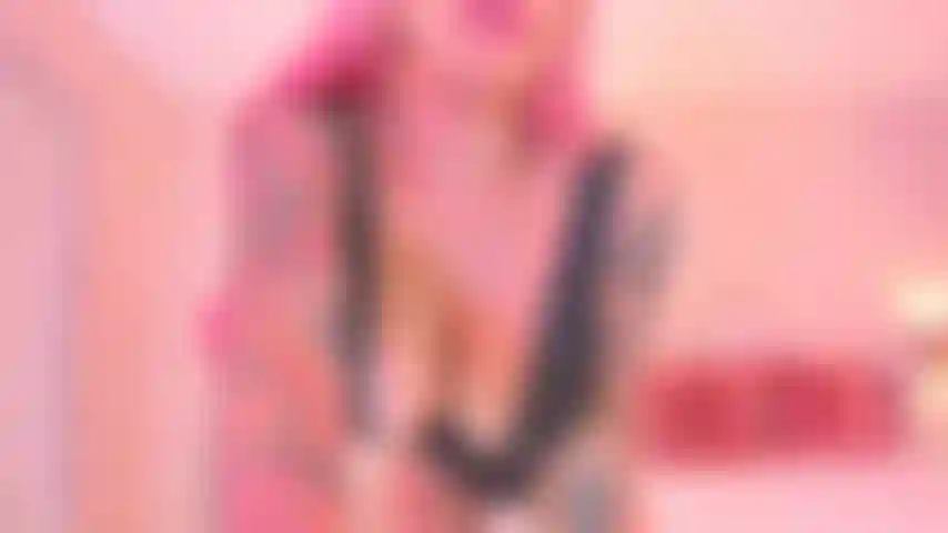 ¡ Bj y cabalgando goteando por todas partes!