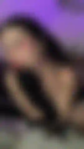 hey bby I'm new do you want to show me special things