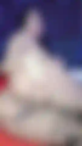 Déjame seducirte con mi culo apretándote desnudo para ti.