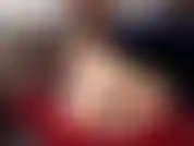 Culo y pies aceitados.