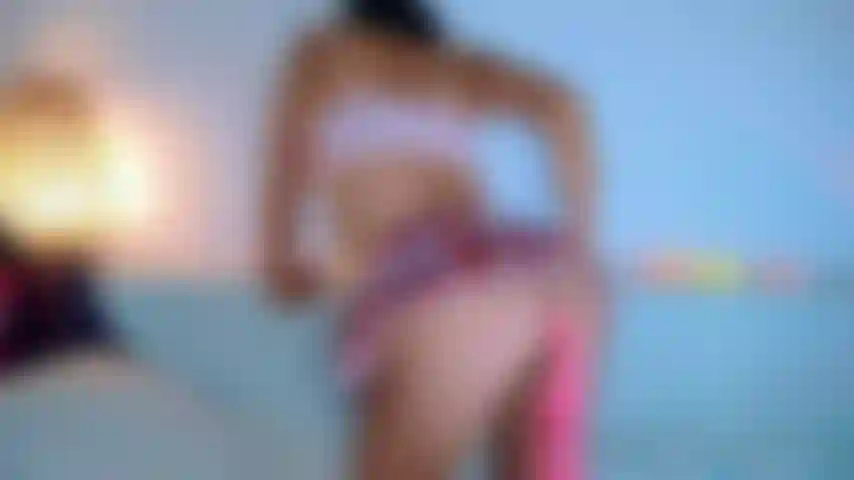 Follando el culo con mi lindo pony buttplug.