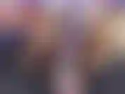 Garganta profunda descuidada y tetas pequeñas.