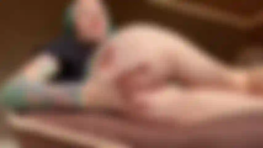 Mi culo peludo te debilita. No podrás resistirte. Podrías adorar y adorar mi culo peludo y sexy todo el día! Mira este video pov caliente, en el que te doy mucho tiempo de adoración.