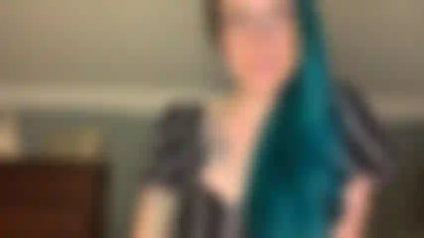 Es hora de hacer realidad tus antojos de fantasía. Te has masturbado con el deseo de ver a tu mujer ser cumplida por un verdadero alfa, ser su beta de por vida, ser su cucharón de servicio completo.