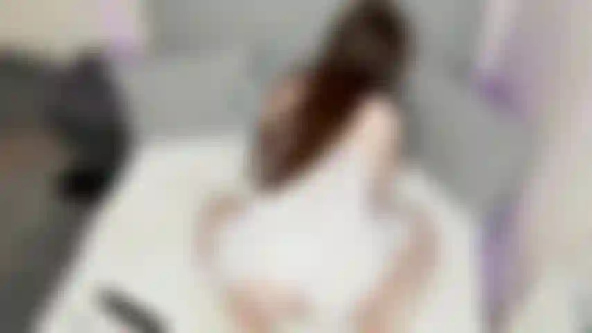 Juego con juguetes y aceite.