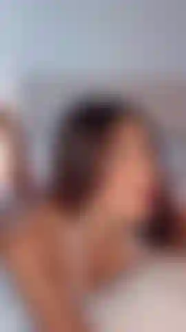 Cute face , tonge longe and Blow Job