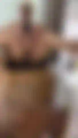 ¿Qué se ve mi coño en el espejo?