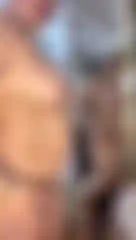 Me gusta mirarme al espejo y ser sensual.