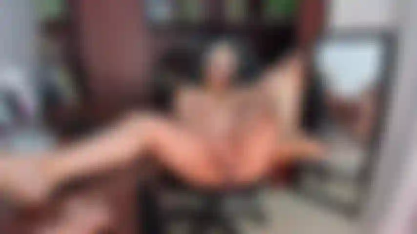 Montando consolador.