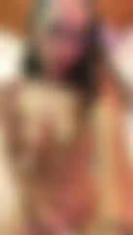 Mi coño mojado está tan caliente.