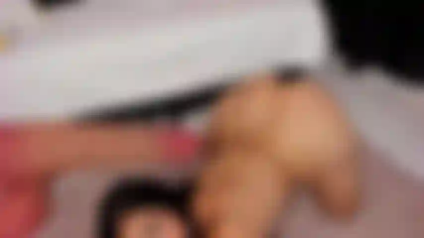 Imagínate que te chupo la polla así!