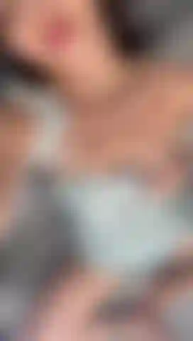 Abrí mis nalgas tanto que no podía creer lo bien que se sintió, no puedo esperar para hacerlo de nuevo.