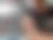 Es hora de mi papilla... Estoy cachonda pensando en mi apuesto médico tocando mi coño tan húmedo y listo. Todavía cachonda después de su examen, saco mis tetas y filmo una provocación de pezón. Entra y me atrapa.