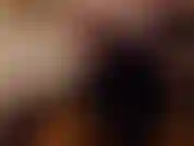 ¿Te excita pensar en tu esposa con otro hombre? Me estira enorme. Chupo su polla y pruebo mi coño en su bbc. Me folla a lo perrito. Lameme el culo y mira su polla. Joi... Creampie.