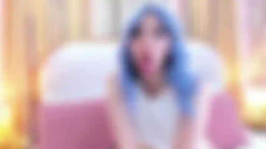 Ven y someteme... Prometo ser una buena niña.