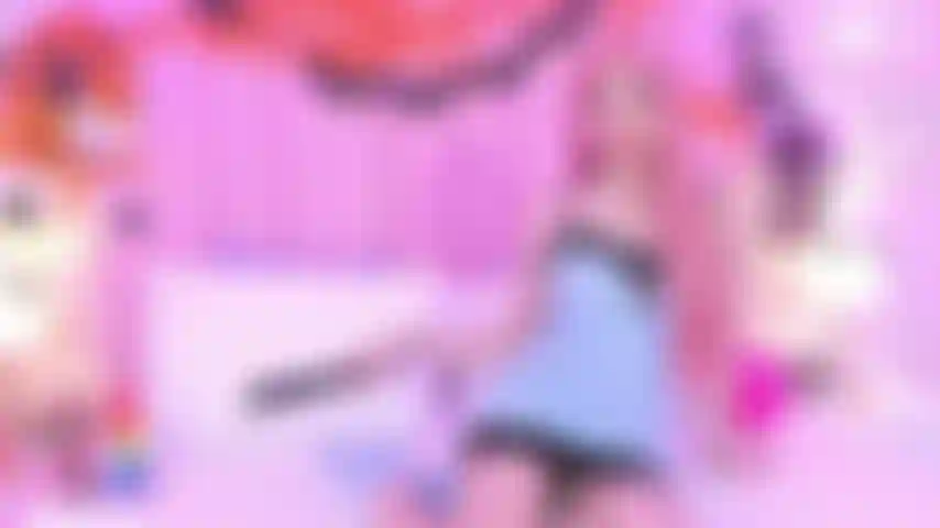 Jugando con mi preciosa domi.