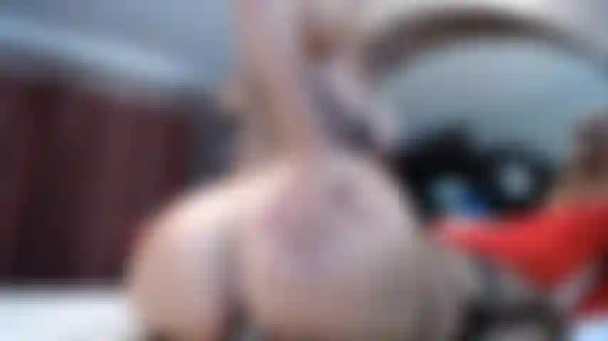 Culo a cam con dildo.