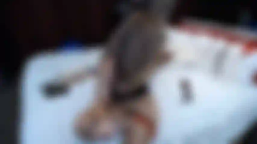 Jugando con el coño.