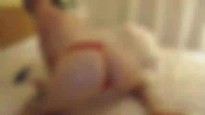 Provocándote con mi botín... Luego follo mi coño con mi juguete de vidrio de bastón de caramelo hasta que me corro!