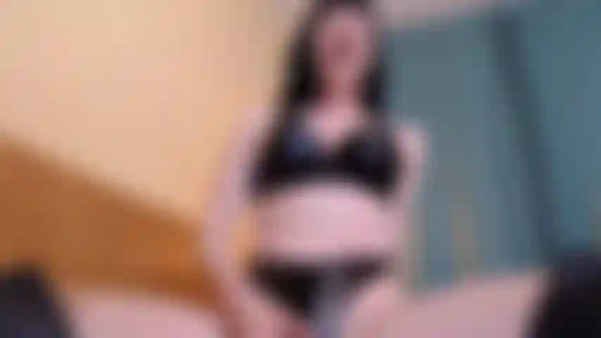 Adora mi cuerpo y tira de tu polla de camarón.