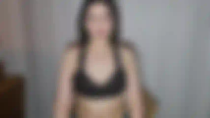 Esto no es un joi: ¡este punto de vista es como ningún otro! Te hago pasar por lo habitual cuando se trata de joi, pero nunca te dejo tocar. Incluso termina en una 'cuenta regresiva para no venir'. Una idea creativa un poco malvada y muy sexy que se me acaba de ocurrir. Estoy tan orgullosa de esta!