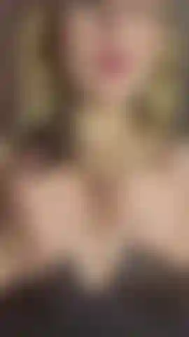 ¡Anímate a mis tetas! Solo escucha mi suave voz y