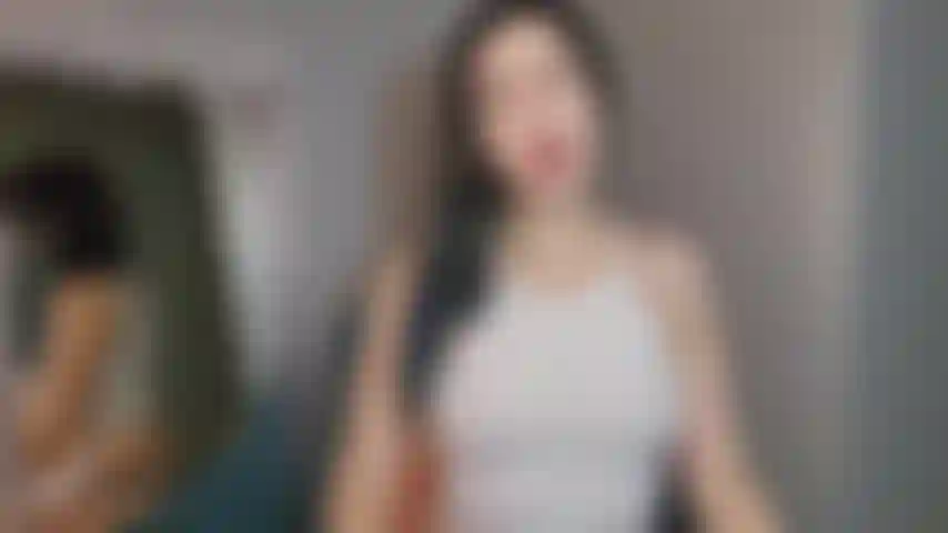 Joi y negado: usando solo una blusa diminuta y una tanga, te guío a través de una provocación muy sexy mientras te animo a que te masturbes para mí. El objetivo es ponerte dura y desesperada y negarte al final.