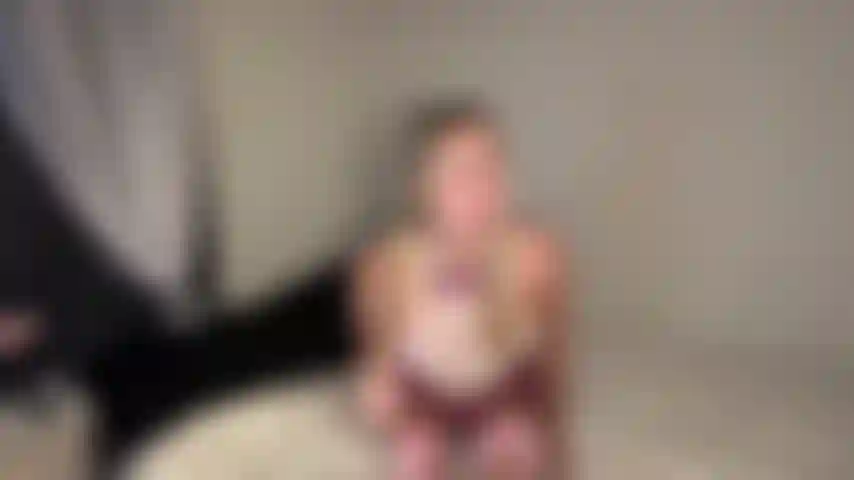 Universitaria te encierra.