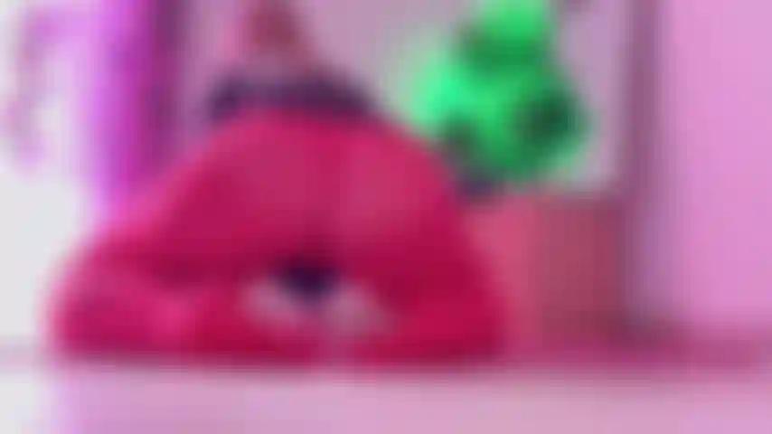 When I feel that toysliding inand out of me  My juicesand my squirtwere everywhere! I was a complete mess! Covered in sweat