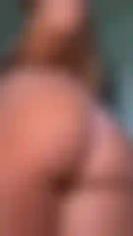 Booty jiggle & spankings!