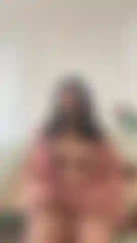 Watch me while I strip, play with my tits, twerk,