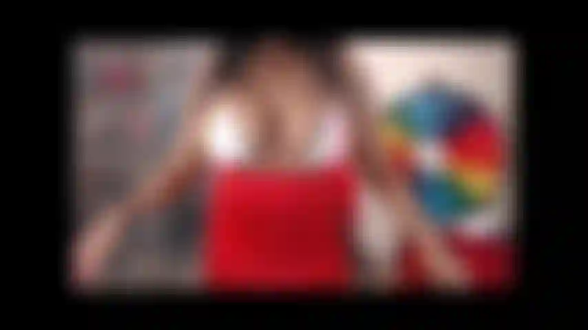 Programa grabado: chica caliente se ríe de tu polla.