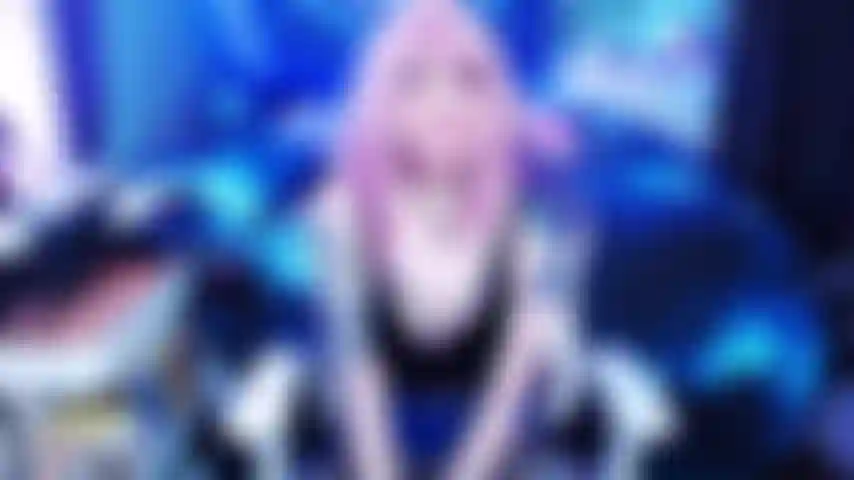 Poniéndote en castidad y follándote el culo (cei, butt plugs).