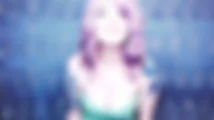 Ama de casa caliente con cuenta regresiva e instrucciones para comer semen.