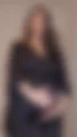 Muy embarazada, video de striptease y consolador.