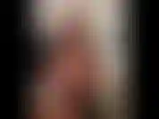 (40) GoldieStar en este conjunto de fotos de presentación de diapositivas lleva un corpiño negro y un facial pegajoso... ¡¡¡Muy raro!!!