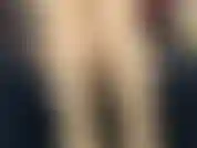 (26) GoldieStar viste body de rejilla y se folla el culo con plug anal, bolas anales y consolador negro.