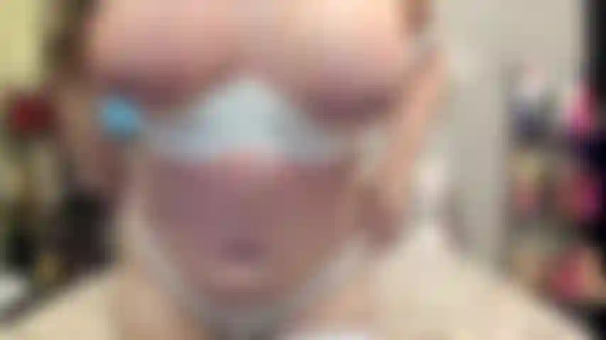 ( Gs.805) GoldieStar se presenta en show de oro - 11:01 minutos. Culazo, tetas grandes, gilf, sujetador blanco, medias blancas, coño peludo, anal, dp, squirting (18/11/2022).