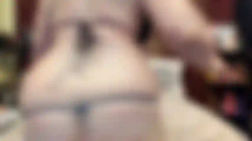 ( Gs.389) GoldieStar se presenta en show de oro. Roleplay(llamando a todos los chicos de la sala por su nombre...) 10:59 Minutos. Tetas grandes, milf, juguete interactivo, squirting, coño peludo, anal, doble penetración, todos consoladores blancos (12/12/2021).