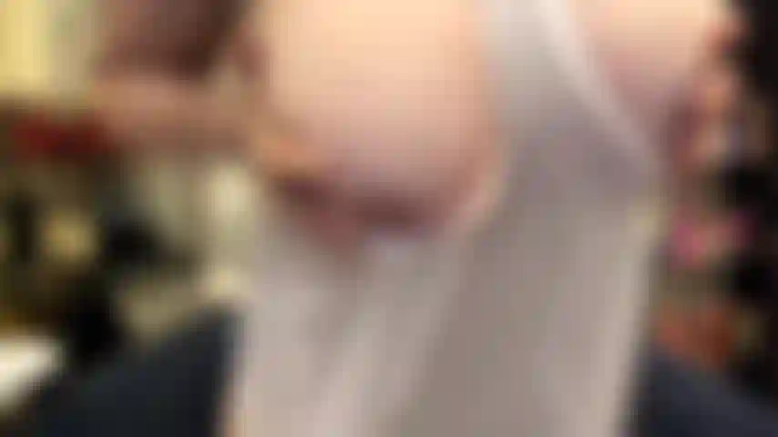 ( Gs.460) GoldieStar se presenta en show de oro. Roleplay (llamando a todos los presentes en la sala por su nombre...) 10 Minutos. Top blanco. Bragas, gilf, tetas grandes, aceite, coñito peludo, anal, doble penetración, todos consoladores negros (6/2/2022).