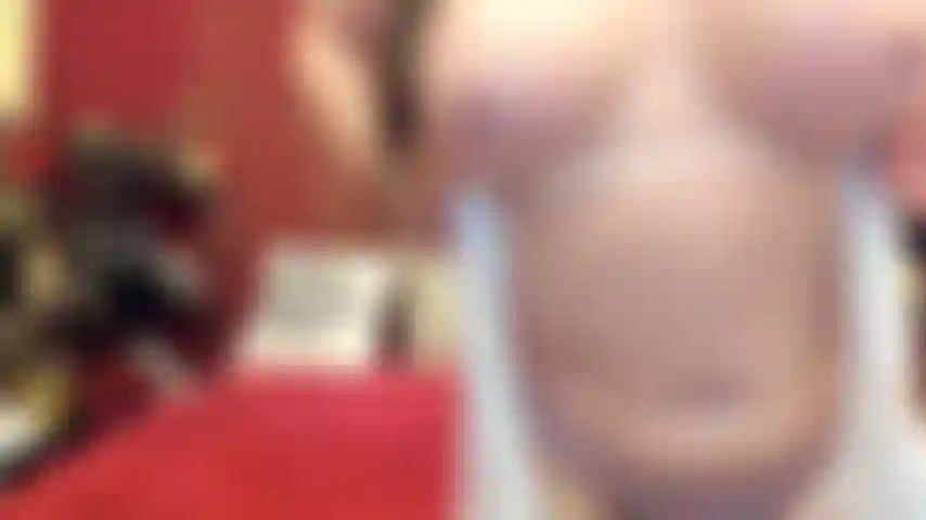 ( Gs.518) GoldieStar se presenta en show de oro - 15:01 minutos. Bata blanca, gilf, tetas grandes, squirting, pies descalzos, coño peludo, aceite, anal, doble penetración, todos consoladores negros (16/04/2022).