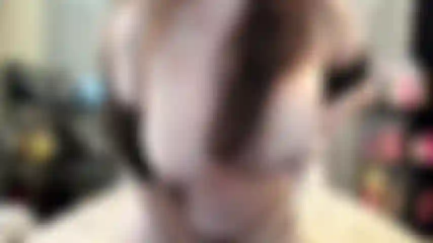 ( Gs.905) GoldieStar se presenta en show de oro - 10 minutos. Tetas grandes, culo grande, gilf, coño peludo, squirting, hermético, anal, doble penetración, consoladores todos blancos, coño abierto, pies descalzos (9/3/2023).